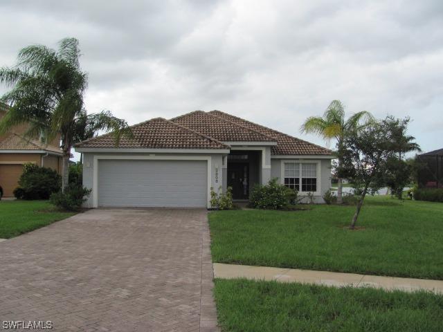2808 Amberwood Ln., Naples, FL 34120