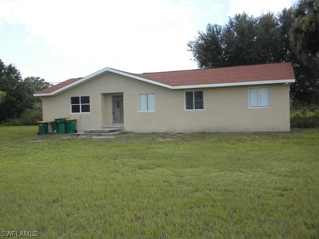 931 20th St., Naples, FL 34117