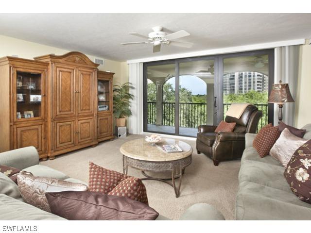 6040 Pelican Bay Blvd. #401, Naples, FL