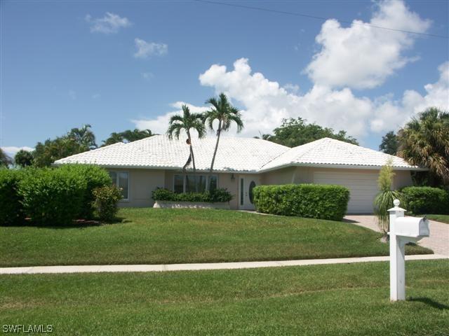 608 Seagrape Dr., Marco Island, FL