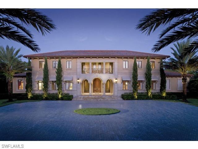 209 Ridge Dr., Naples, FL 34108