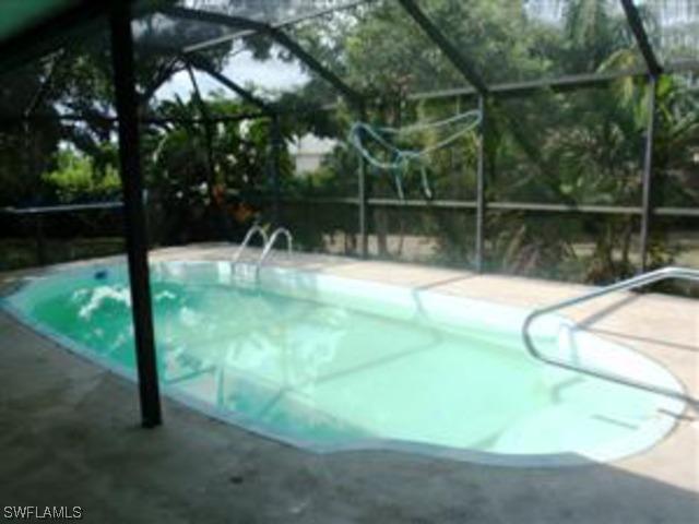 271 Sand Hill St., Marco Island, FL