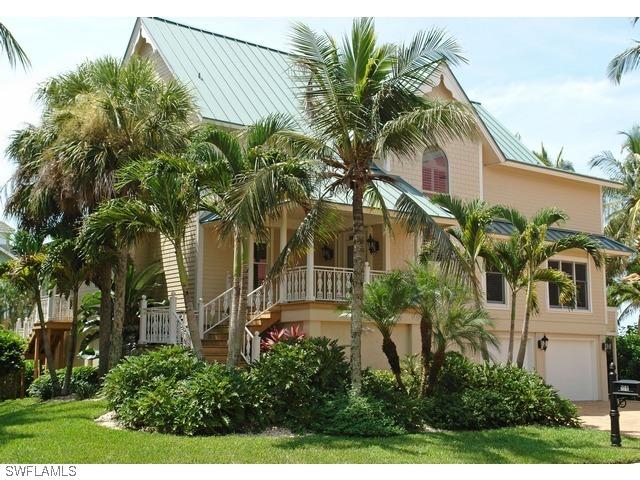 110 Bonaire Ln., Bonita Springs, FL