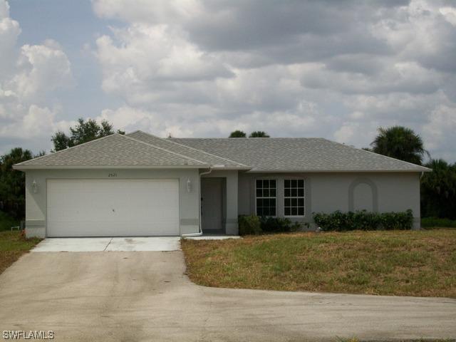 2521 4th Ave., Naples, FL 34120