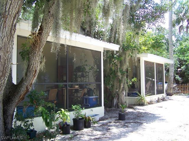 140 Madison Ct., Fort Myers Beach, FL 33931