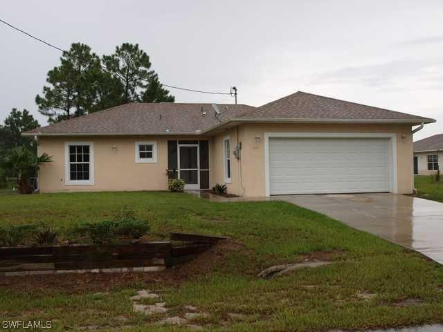 915 Genoa Ave., Lehigh Acres, FL 33974