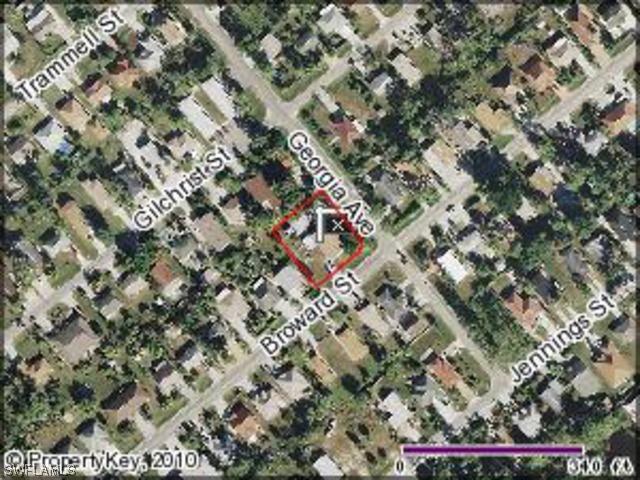 5249 Broward St., Naples, FL