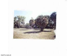 811 Manor Ter., Marco Island, FL 34145