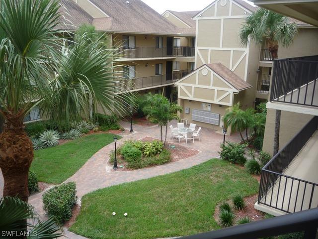 5250 Fox Hollow Dr. #525, Naples, FL 34104