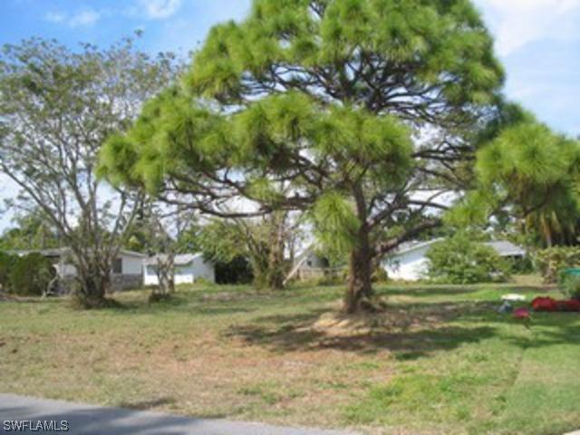 1153 N Alhambra Cir., Naples, FL 34103