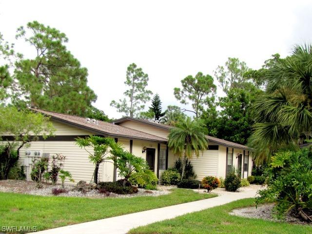1095 Pine Isle Ln., Naples, FL