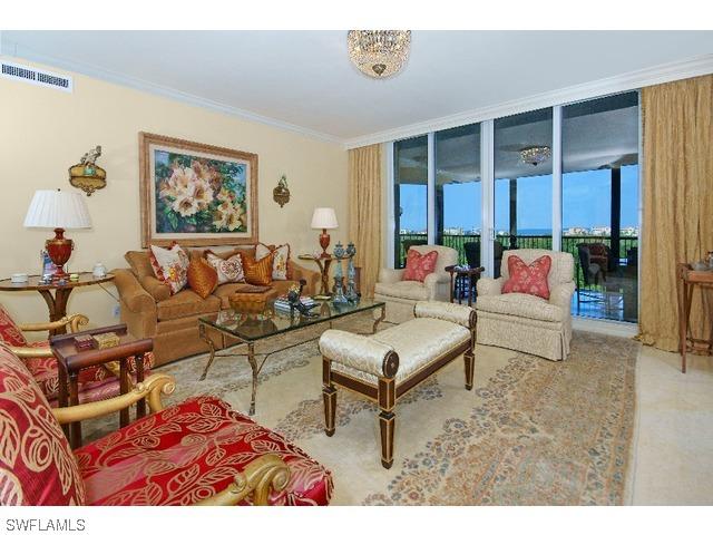 7575 Pelican Bay Blvd. #405, Naples, FL
