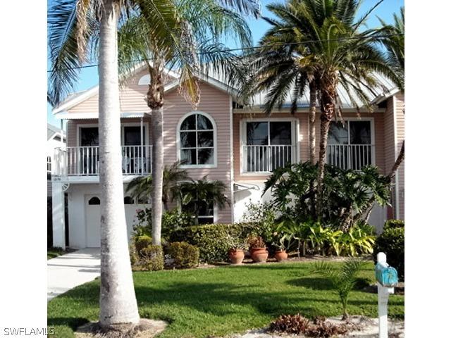 12176 Siesta Dr. #7, Fort Myers Beach, FL