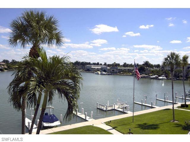 3000 Gulf Shore Blvd. #302, Naples, FL 34103