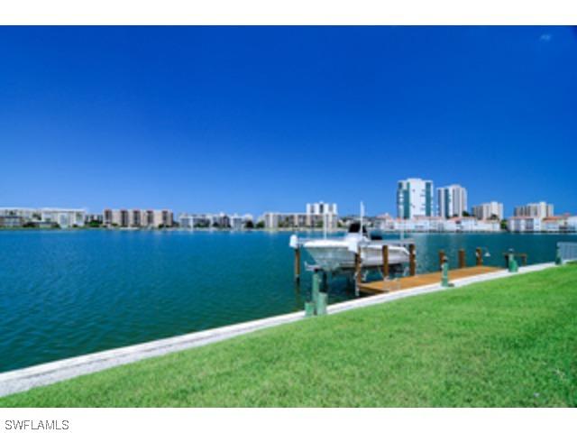 250 Mermaids Bight, Naples, FL