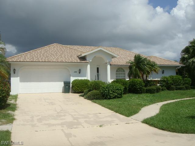 184 Gulfport Ct., Marco Island, FL 34145