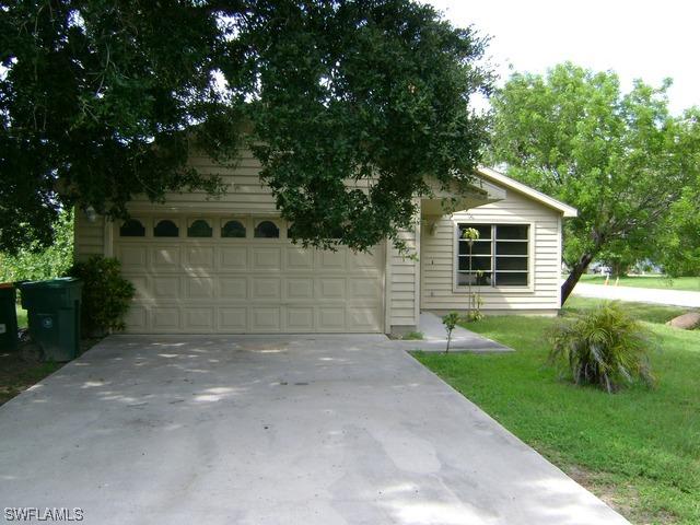 799 104th Ave., Naples, FL 34108