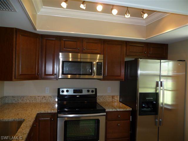 1077 Pine Isle Ln., Naples, FL