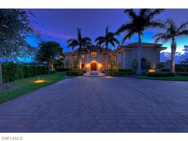 2546 Escada Ct., Naples, FL 34109