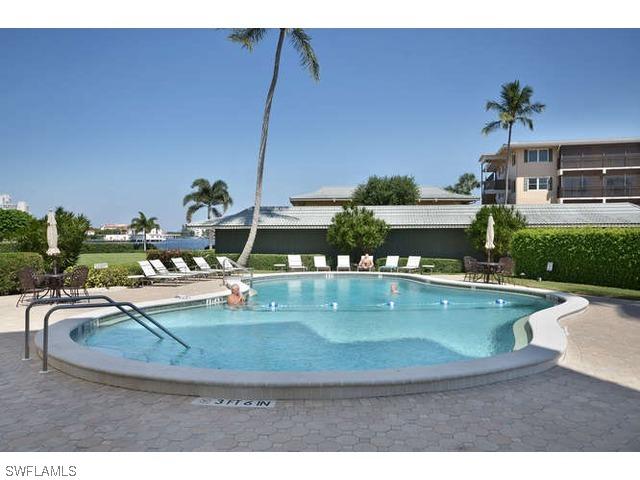 3410 Gulf Shore Blvd. #403, Naples, FL 34103