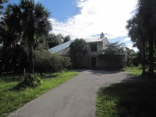 370 17th St., Naples, FL 34120