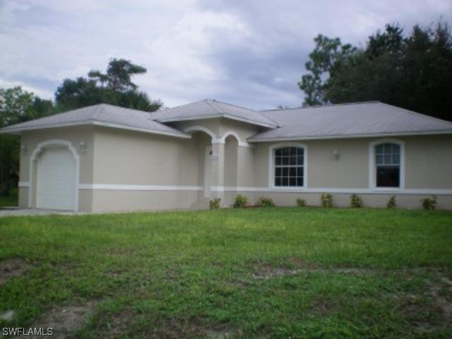 2860 2nd Ave., Naples, FL 34117