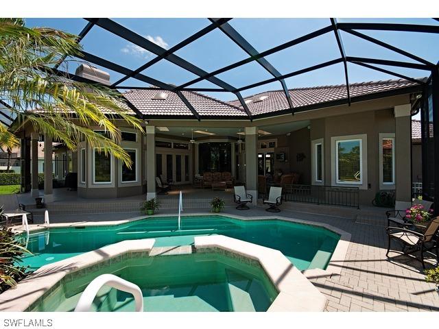 305 Chancery Cir., Naples, FL