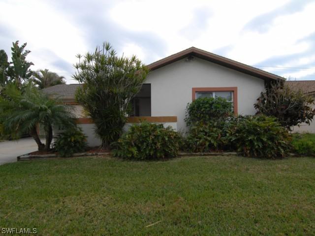 1252 Lake Shore Dr., Naples, FL