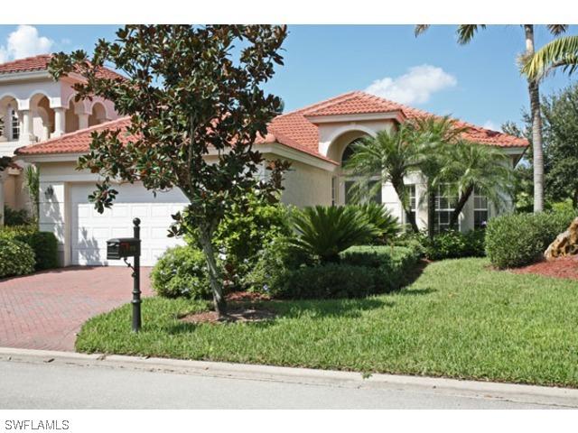 978 Fountain Run, Naples, FL 34119