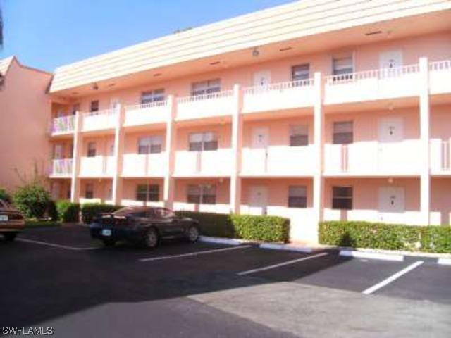 180 Turtle Lake Ct. #102, Naples, FL 34105