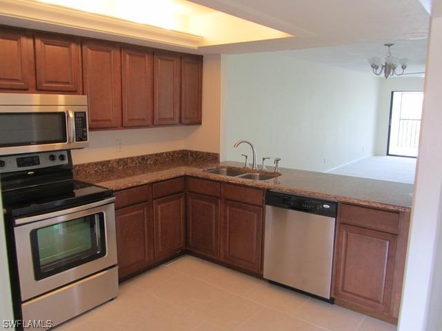 141 Cypress Way #G, Naples, FL 34120