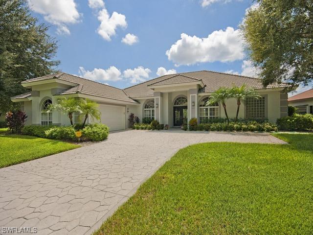 2104 Imperial Cir., Naples, FL