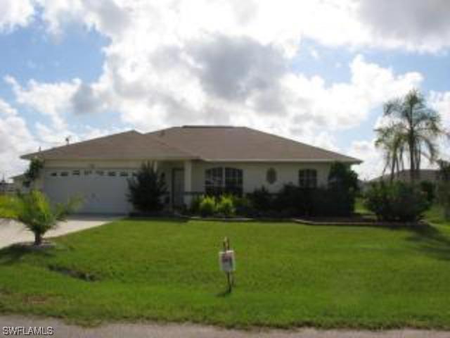 835 Woodridge Cir., Fort Myers, FL