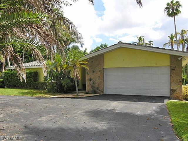 540 Rudder Rd., Naples, FL