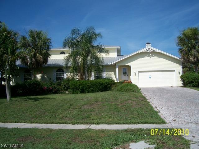 510 Alameda Ct., Marco Island, FL 34145