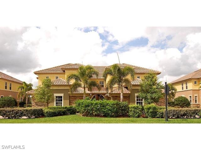 9520 Ironstone Ct. #202, Naples, FL 34120