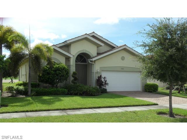 1902 Par Dr., Naples, FL 34120