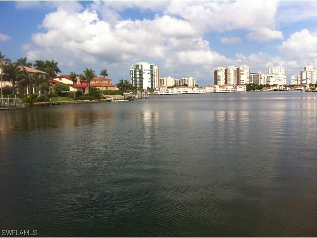 3401 Crayton Rd., Naples, FL 34103