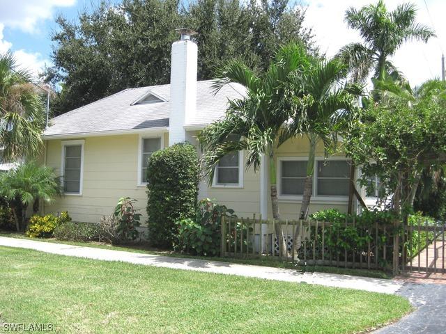 741 2nd St., Naples, FL 34120