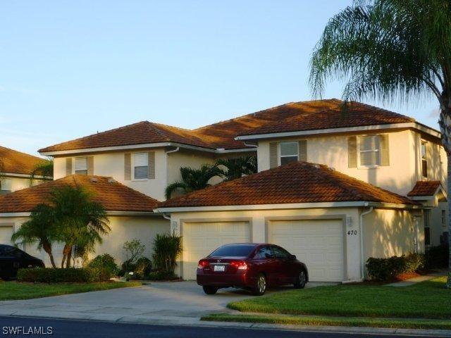 470 Robin Hood Cir. #202, Naples, FL 34104