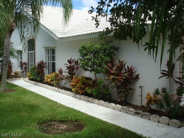 6545 Castlelawn Pl. #49, Naples, FL