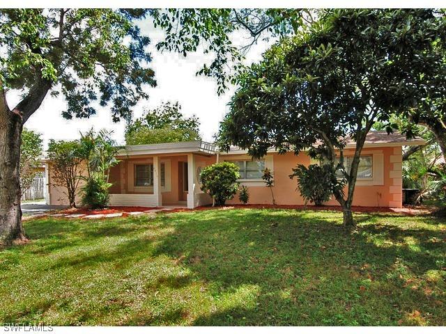 4416 18th Pl., Naples, FL 34116