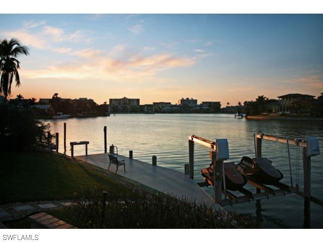 3139 Leeward Ln., Naples, FL 34103