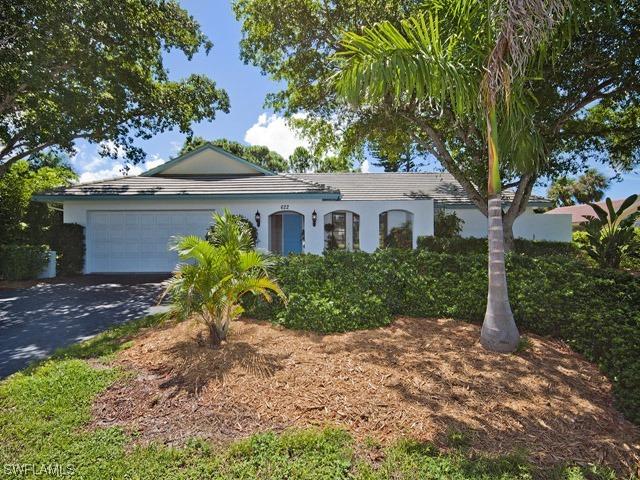 622 Binnacle Dr., Naples, FL