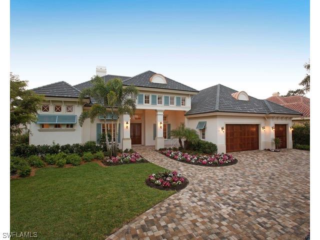 632 Bowline Dr., Naples, FL 34103