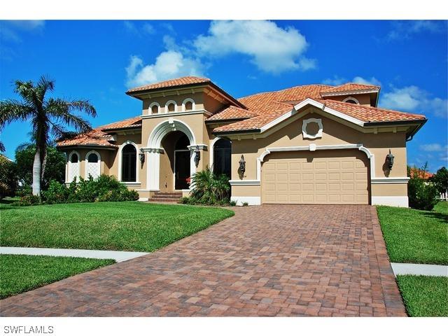 384 Copperfield Ct., Marco Island, FL 34145