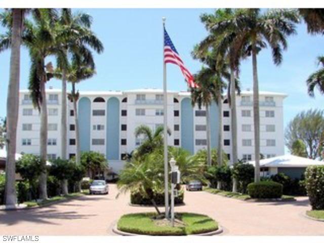 2011 Gulf Shore Blvd. #54, Naples, FL 34102