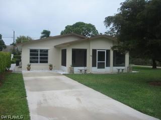 526 106th Ave., Naples, FL 34108