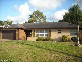 7658 Laurel Valley Rd., Fort Myers, FL 33967