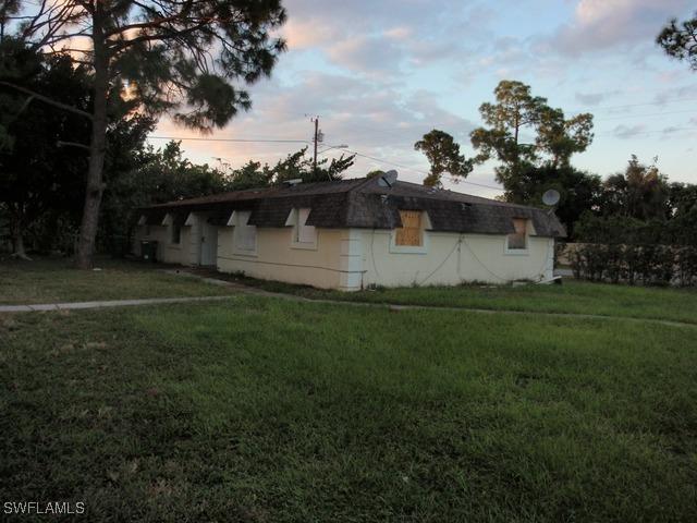 5249 Mccarty St., Naples, FL